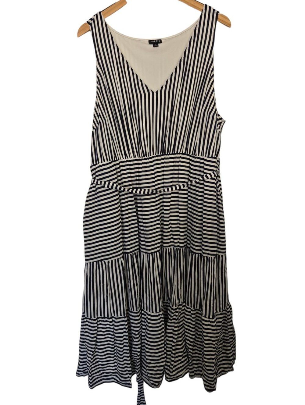 ✨ Torrid Navy & White Striped Tiered Midi Dress with Pockets Size 3 (3X - Picture 2 of 5